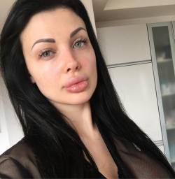 Just woke up by alettaoceanxxxx_