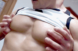 pecgif:More Gifs Of Pecs !!!More Huge Pecs !!!