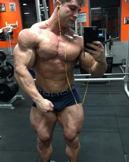 muscleroidaddict: tufas:  Jake ❤️  Jake Nikolopoulos 