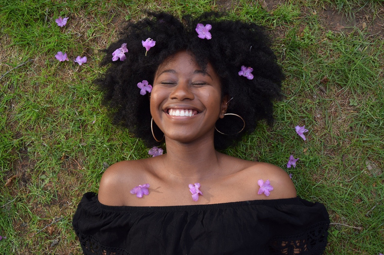 blackgrlsaremagic:  When you and your roomie do a photoshoot together Insta: @z.xen_