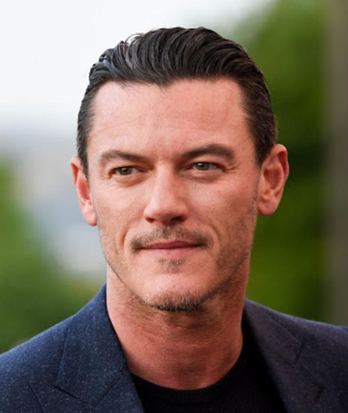 So hunky Welsh gay Daddy Luke Evans 