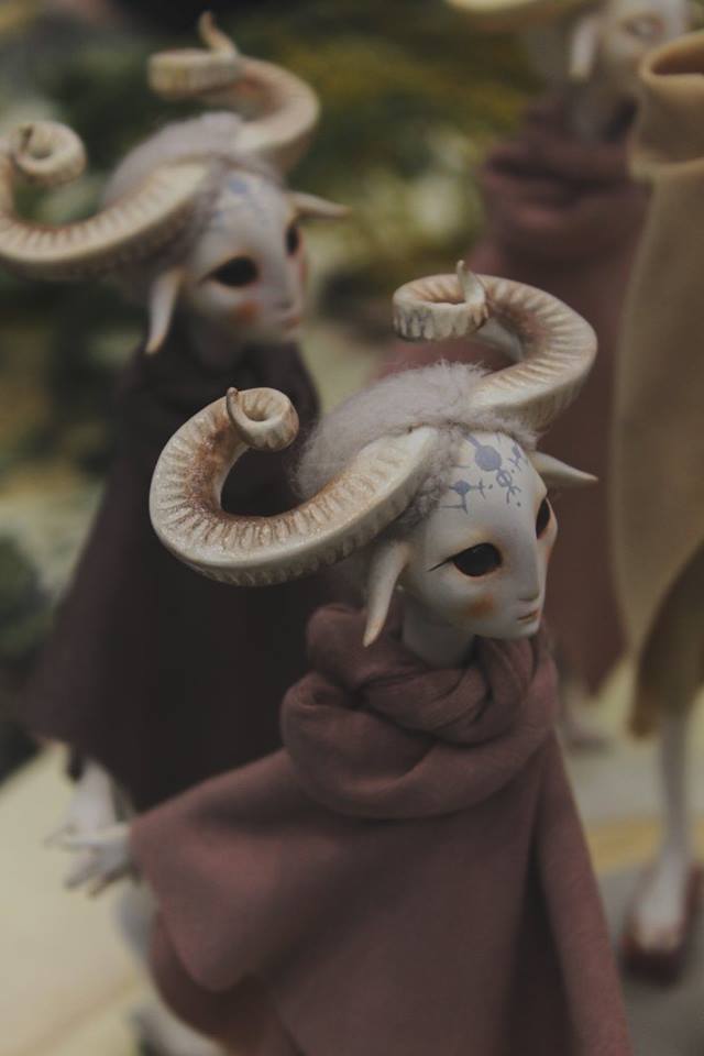 stardust-to-dust:  thesylverlining:  idrisfynn:  Solar Wind Dolls - Fauns  stardust-to-dust