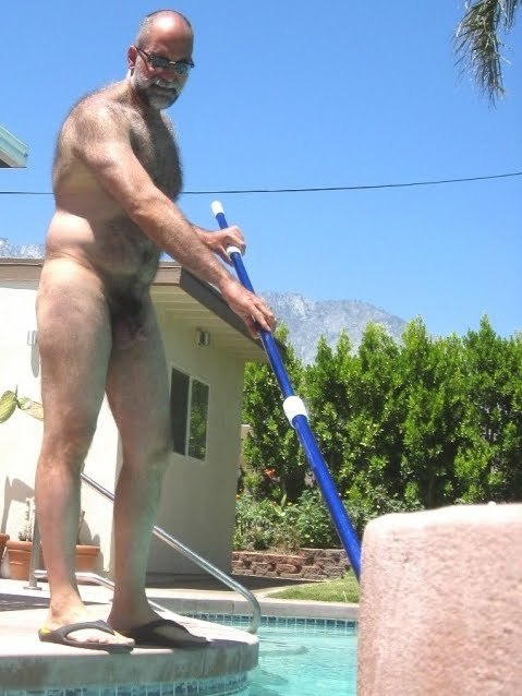 daddysbottom:  I hired a new pool “boy”. You like it? I do. He does a very good