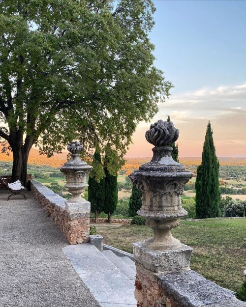 tkkatherineblog:Château de Moissac-BellevueInst