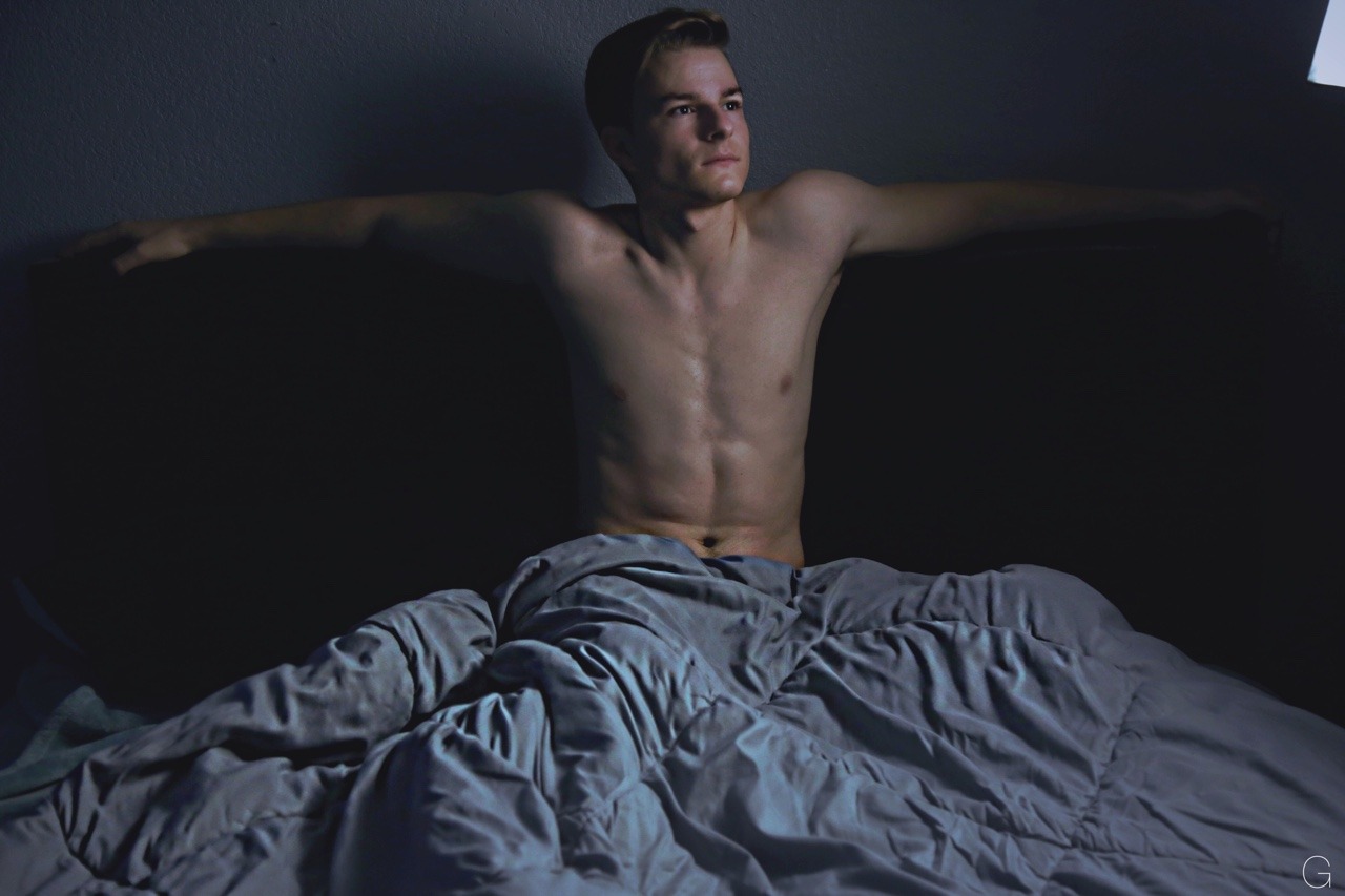 artmeandboys:Hehe I’m cute 💁🏼‍♂️😁