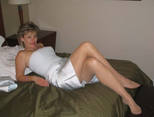 new-mature-moms:  new-mature-moms.tumblr.com/