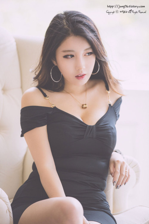 koreangirlshd: Model Shin Se Ha studio photoshoot ~ Photo by Jung76