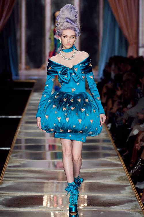 Moschino, fall 2020 RTW(Janniers: The Grand Finale)