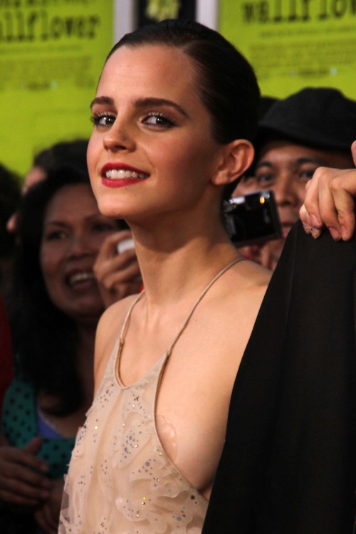 gotcelebsnaked:  Emma Watson - oops at ‘The Perks Of Being A Wallflower’ premire in LA. (09/10/12)