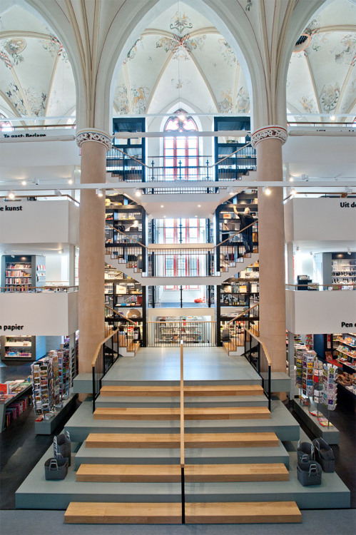 culturenlifestyle:Dutch Church Converted Into a BookstoreLocated in the city of Zwolle in the Nether