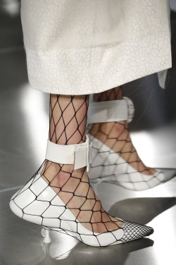 louisvuitttonn:  Maison Margiela RTW Spring ‘16 