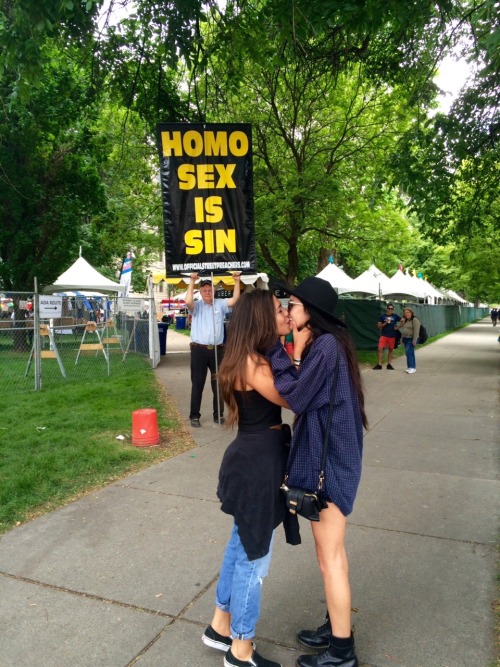 The Loving Lesbos