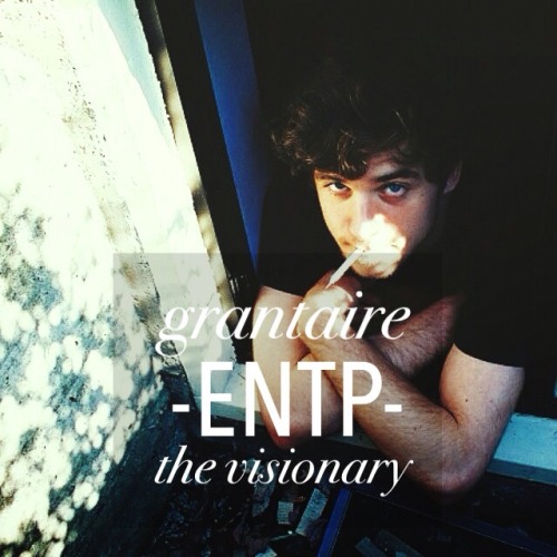 thecoffeetragedy:LES AMIS DU MBTI; part 3 [part 1] [part 2]Bossuet - ESFP - the PerformerESFPs are v