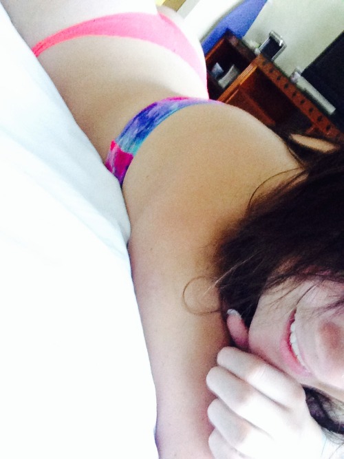 mjaukat:  Here’s a compilation of my butt from 2013. ~ you’re welcome world