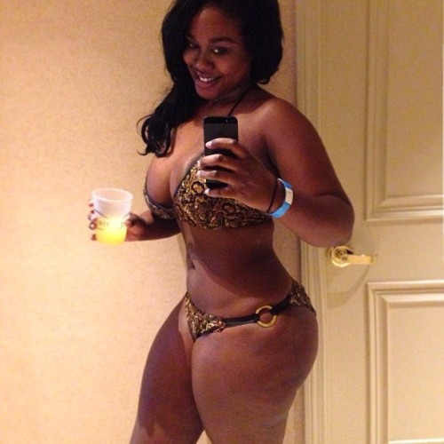 dktastic:  I salute all of this thickness: 
