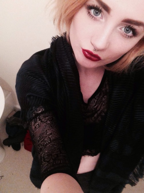 wrappedinplastikkk:  The first time I went out with no eyeliner in about 3 years and I got the most compliments ever, ego boost level 100000749