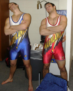 homoeroticusrex:  These boys LOVE hanging out at home in their wrestling gear.. What could be more heterosexual??