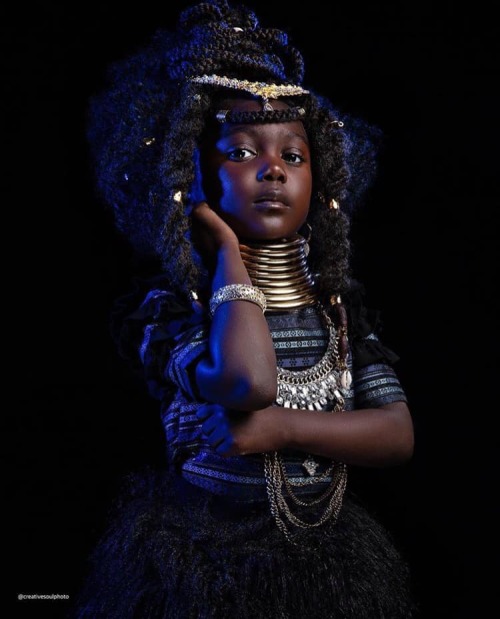 “Post apreciação das nossas crianças pretas!” (Post in appreciation of our black children!)–Ri