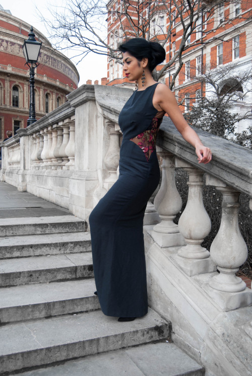 atelierethical:Danielle LaraDanielle Lara is a UK based luxury fashion and eveningwear label, design