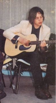lovingthestrokes:Angel