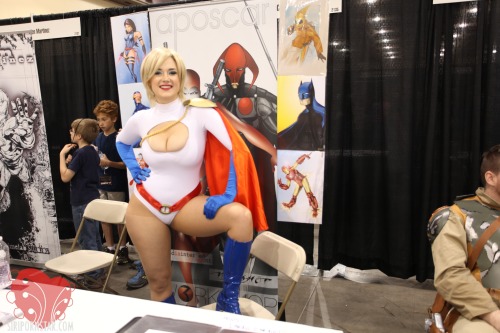 siripornstar:  RECAP: PHOENIX COMICON OMG, adult photos