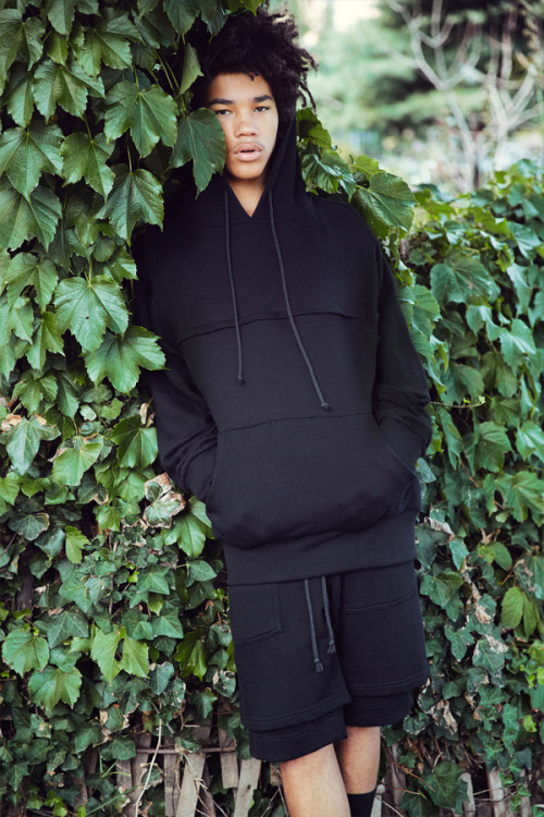 blvck-zoid:  Follow BLVCK-ZOID for fashion repcode ‘blvckzoid’ at KARMALOOP for a discount