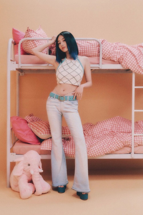 TWICE BETWEEN 1&2 Archive Ver. Scan