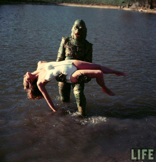 Julie Adams & The Creature From the Black Lagoon, 1954.