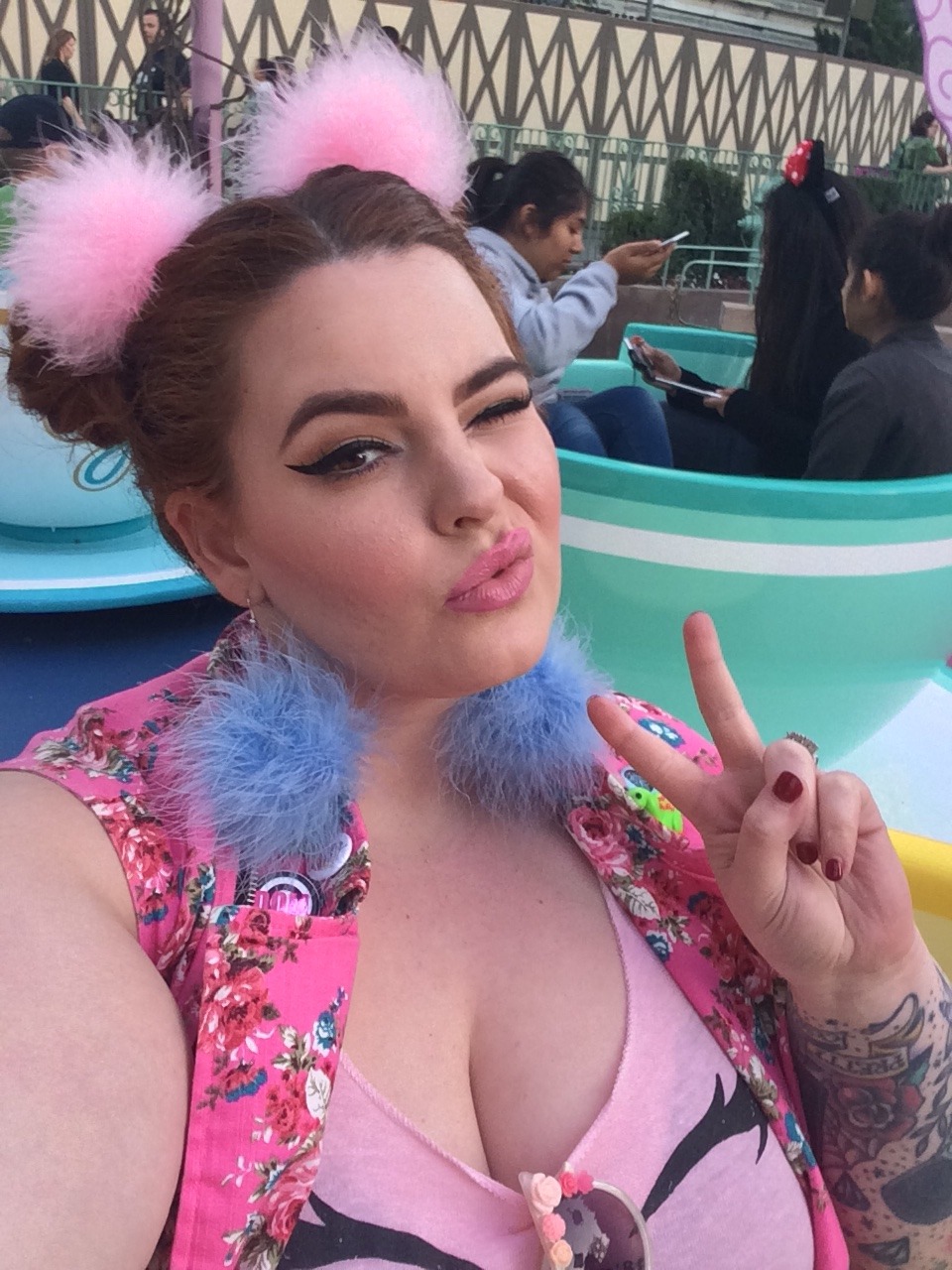 tesshollidayofficial:  Disneyland vibes. 