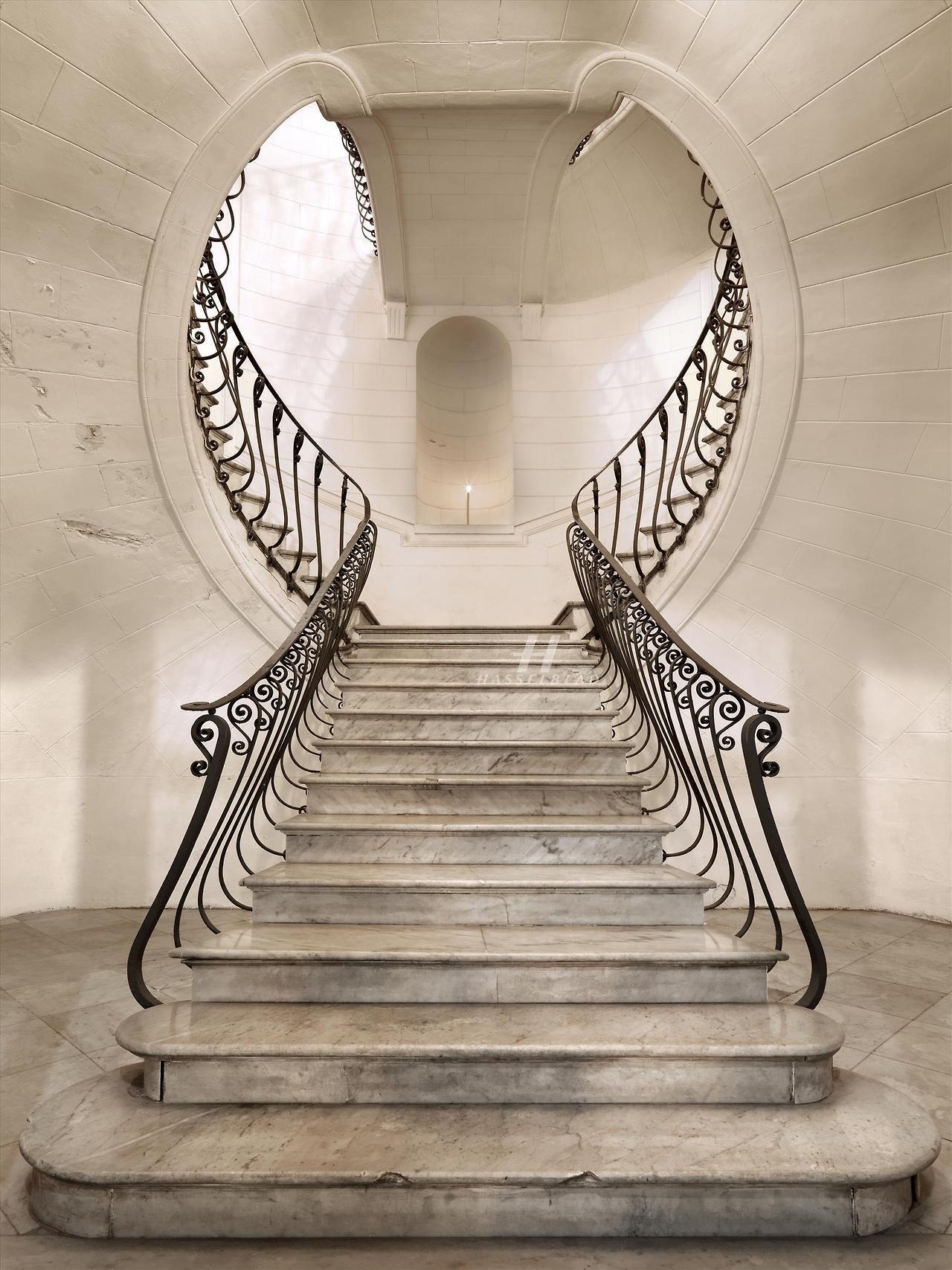 sunya-x: livesunique: Scala Bianca, Palazzo Albertini da Cimitile, Napoli ❤ 