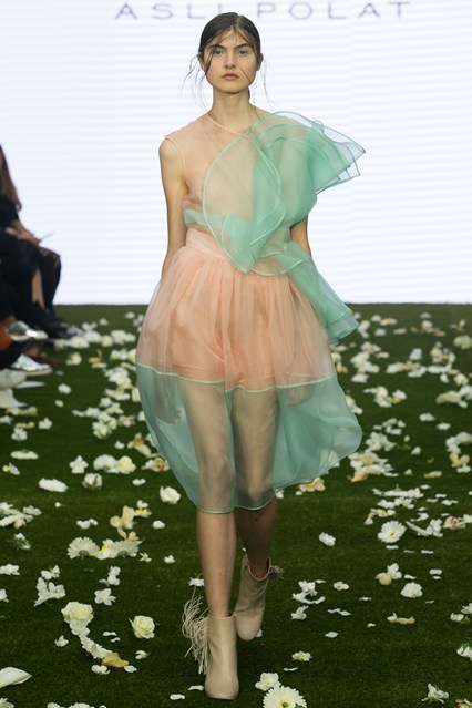 maidsofbondstreet: Thea Hudson at Asli Polat, Spring 2016