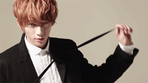 sayhunniee:  (╯°□°)╯︵ ┻━┻ 