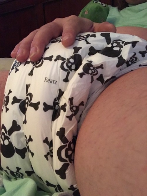 Daddy put me in a double diaper and I gotta fill ‘em up!