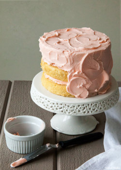 gastrogirl:  rose buttercream white chocolate