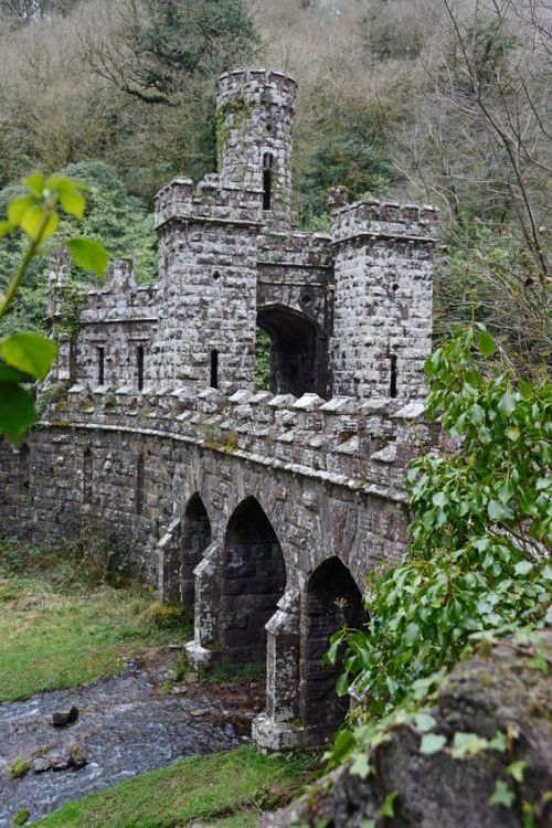 silvaris:Ballysaggartmore Towers by Bob Goudy