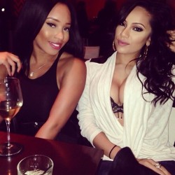 xoxosheneka:  #repost from @iamerica_mena