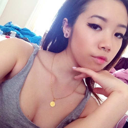 hotasian-aaliyah:Zexy asian com and sexy asian girls pictures