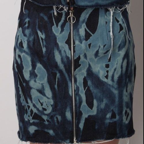 Gen denim mini #skirt #available #now @tictail #artfashion #viciousboutique #lookgreat #feelgood #be