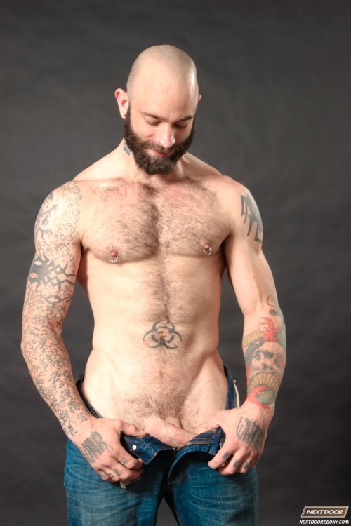 voyeurbulgedude:   PORNSTAR     Sam Swift Sam is a versatile actor who entered the porn industry in 2008.  Known for his increasing tattoos and ever changing amount of body hair and facial hair, and his stiff cock, he continues acting to this day. 