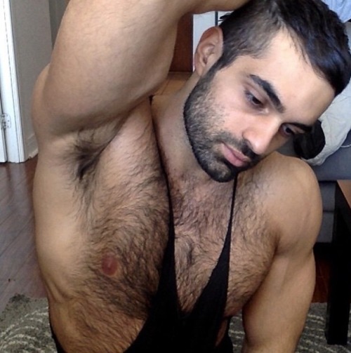 wrestle-bear:  This guy is so hot!!  Hope he’s a wrestler!!  WOOF!!!  Stunningly handsome, hairy, and sexy - WOOF
