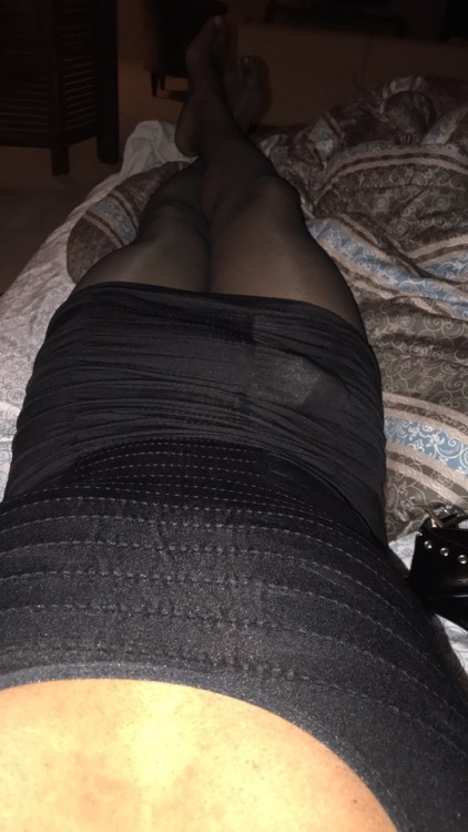 valerinicole: Sexy LBD!
