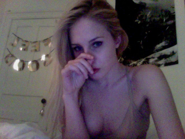 alilnugget:  shoutout 2 all my peeps that look like shit n feel like shit same