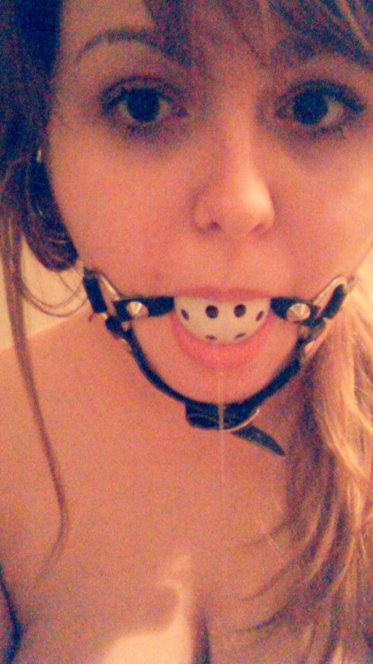 fetishselfies:  Submit your own fetish selfshot and become famous: http://fetishselfies.tumblr.com/submit