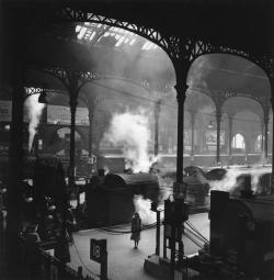 undr:  Marcel Bovis Londres, Liverpool Street Station. 1947