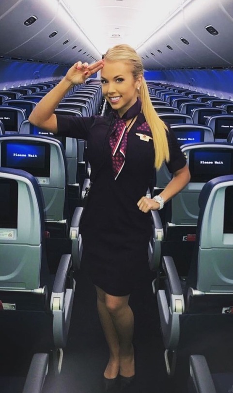 winged-perfection:  Lauren - busty hot hosty from Delta Airlines 
