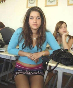 homemadebabes:  Hot chick at school …