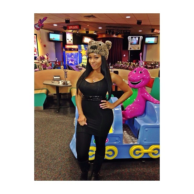 xoxosheneka:  😈 (at Chuck E. Cheese’s) 