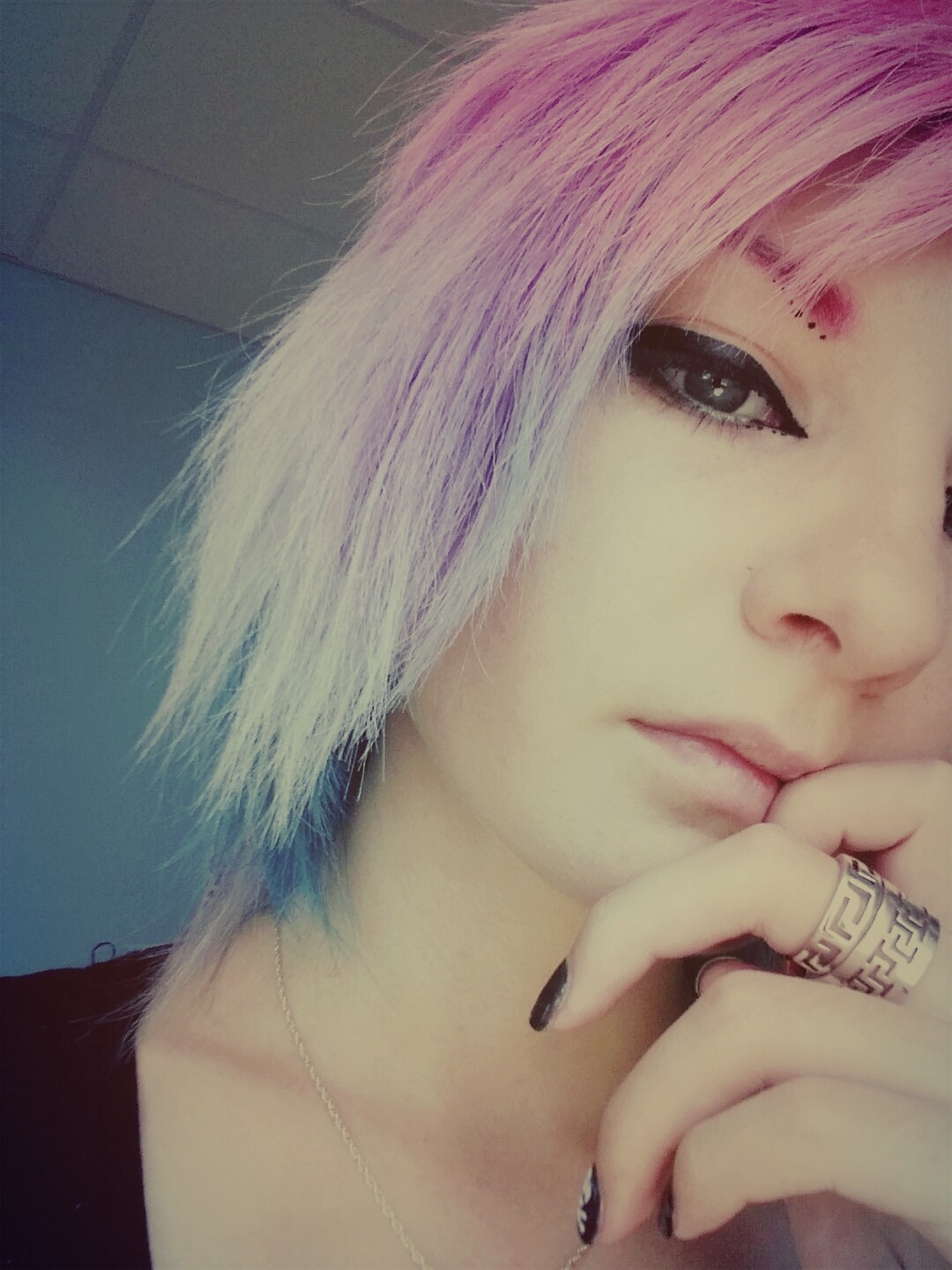 cool-scenegirls:  This is me. Post only if you like it. The nick I usually use is
