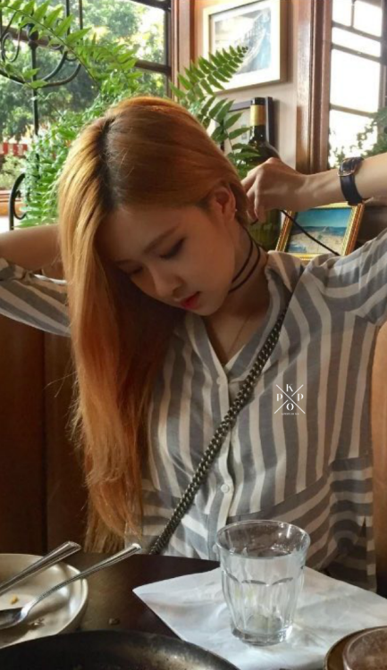 XXX kpop-locks:  rosé ; gf materiallike/reblog photo