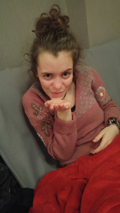 Sex robversaan:  kohlenstaub:  Lucy 19 aus Hannover pictures